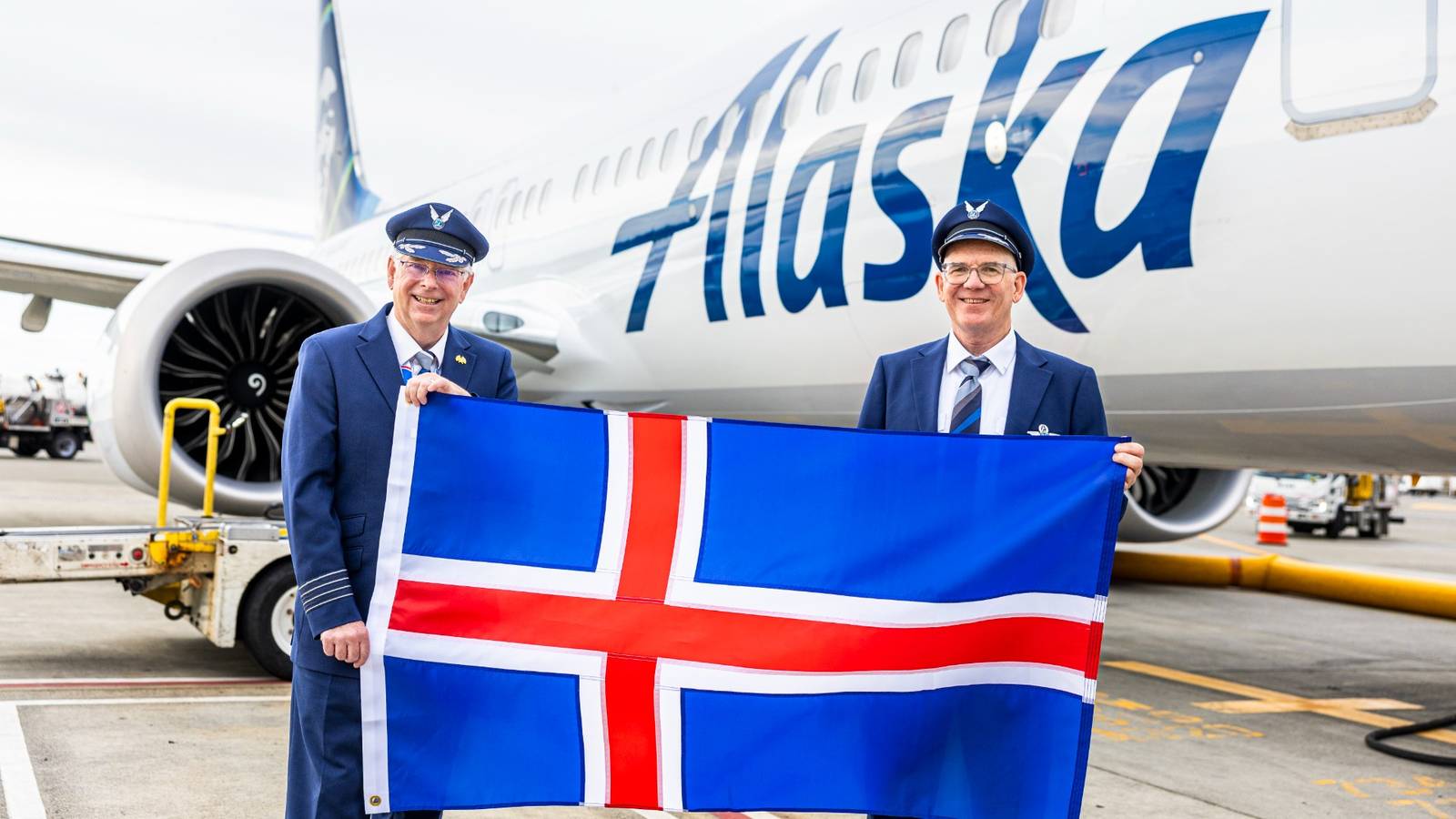 Alaska Airlines Lança Voo Transatlântico de 8h com Boeing 737 MAX: Veja a Rota!