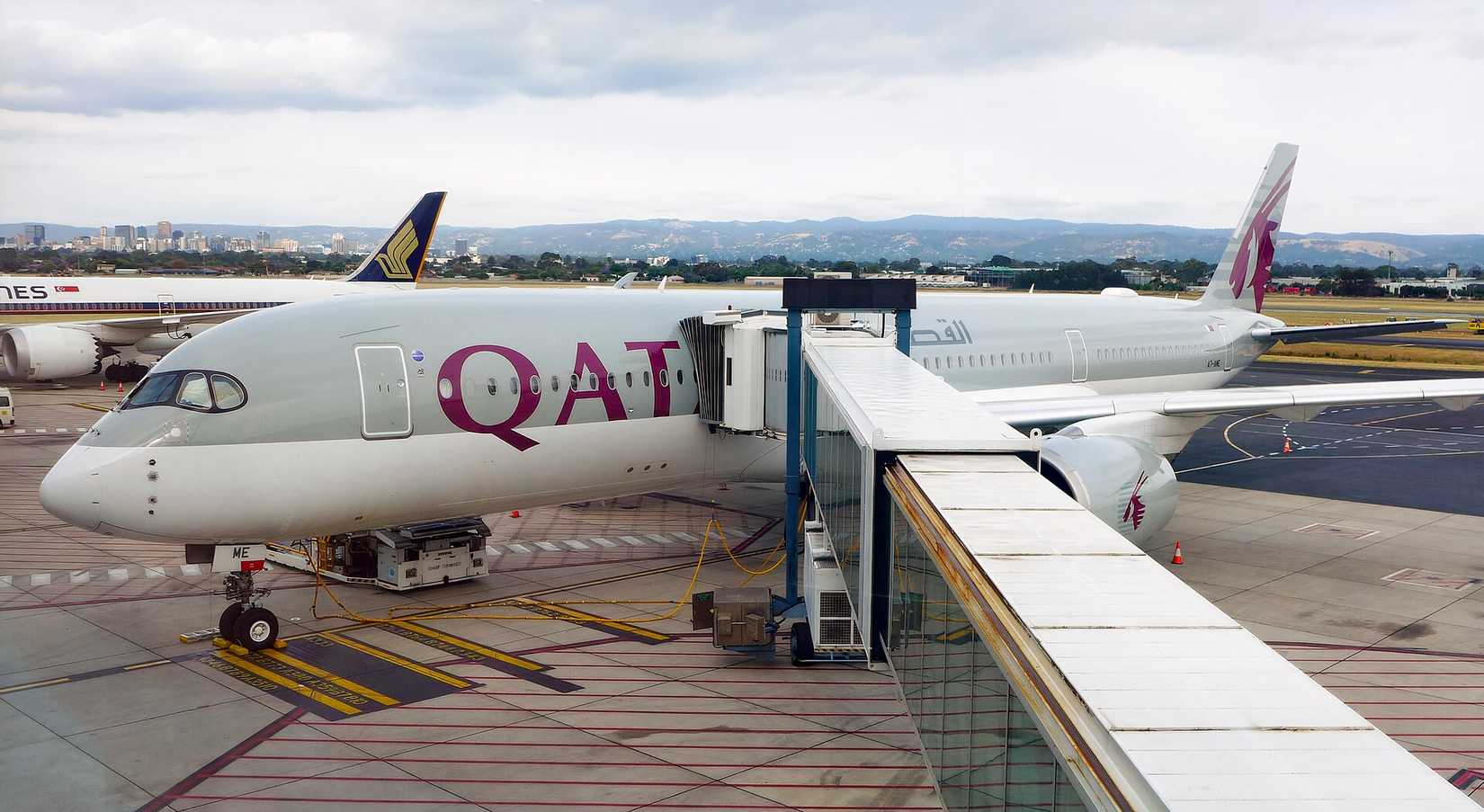 Qatar Airways A350-900 on stand