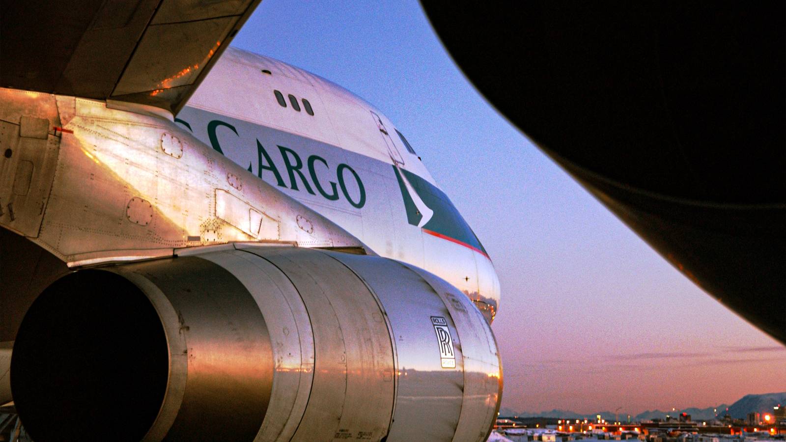 Motores da Rolls-Royce revolucionaram a aviação comercial de longa distância