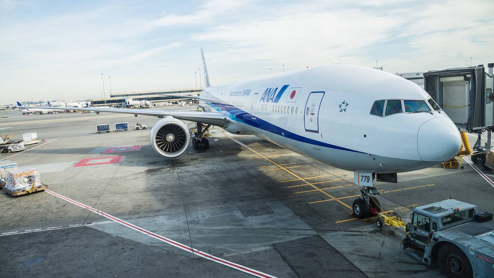 SFO Reabre Pista 1R: Reforma de US$ 215 Mi Concluída em 6 Meses