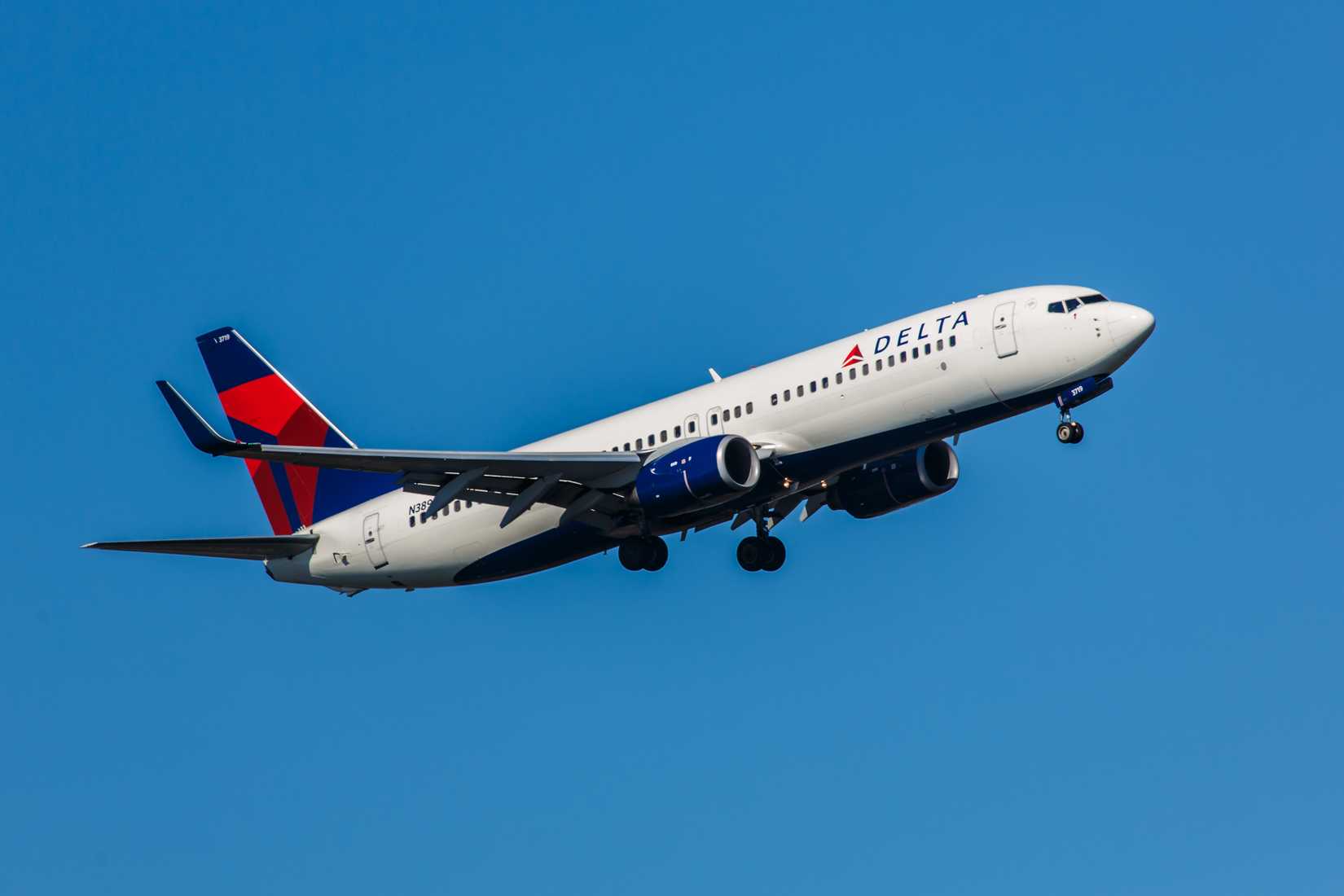 Delta 737 Inflight