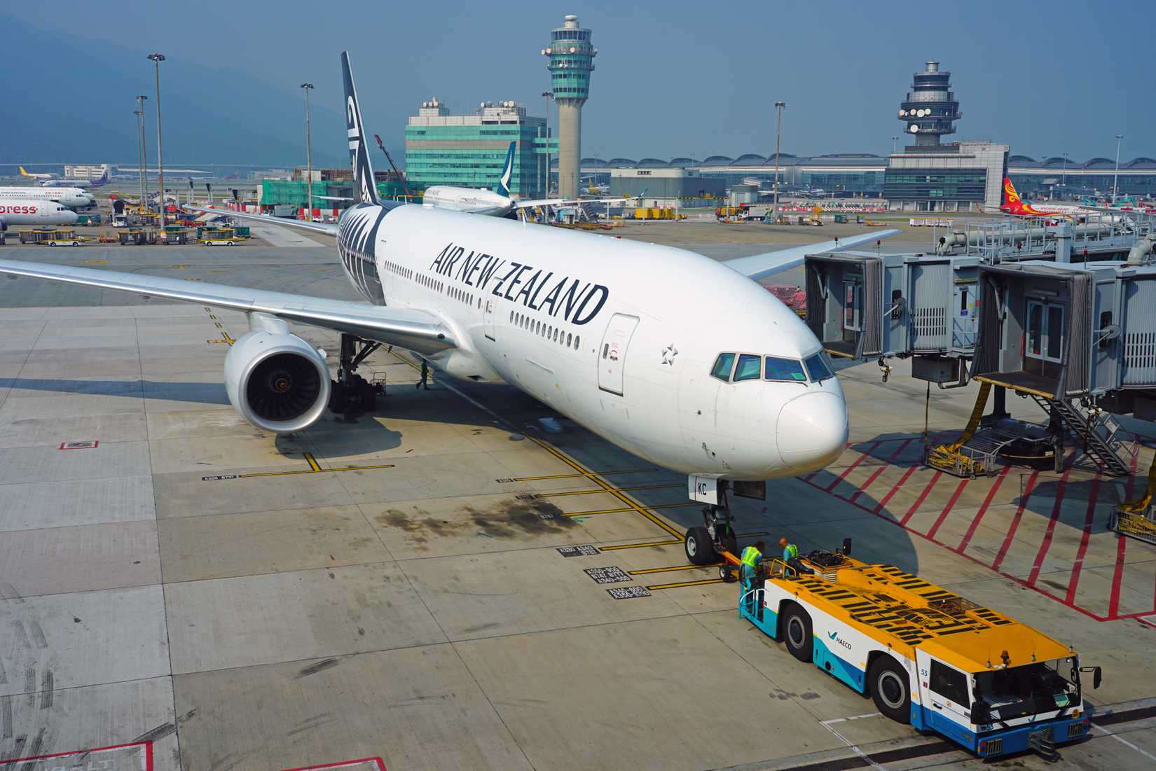 Air New Zealand Boeing 777-200ER Pushing Back