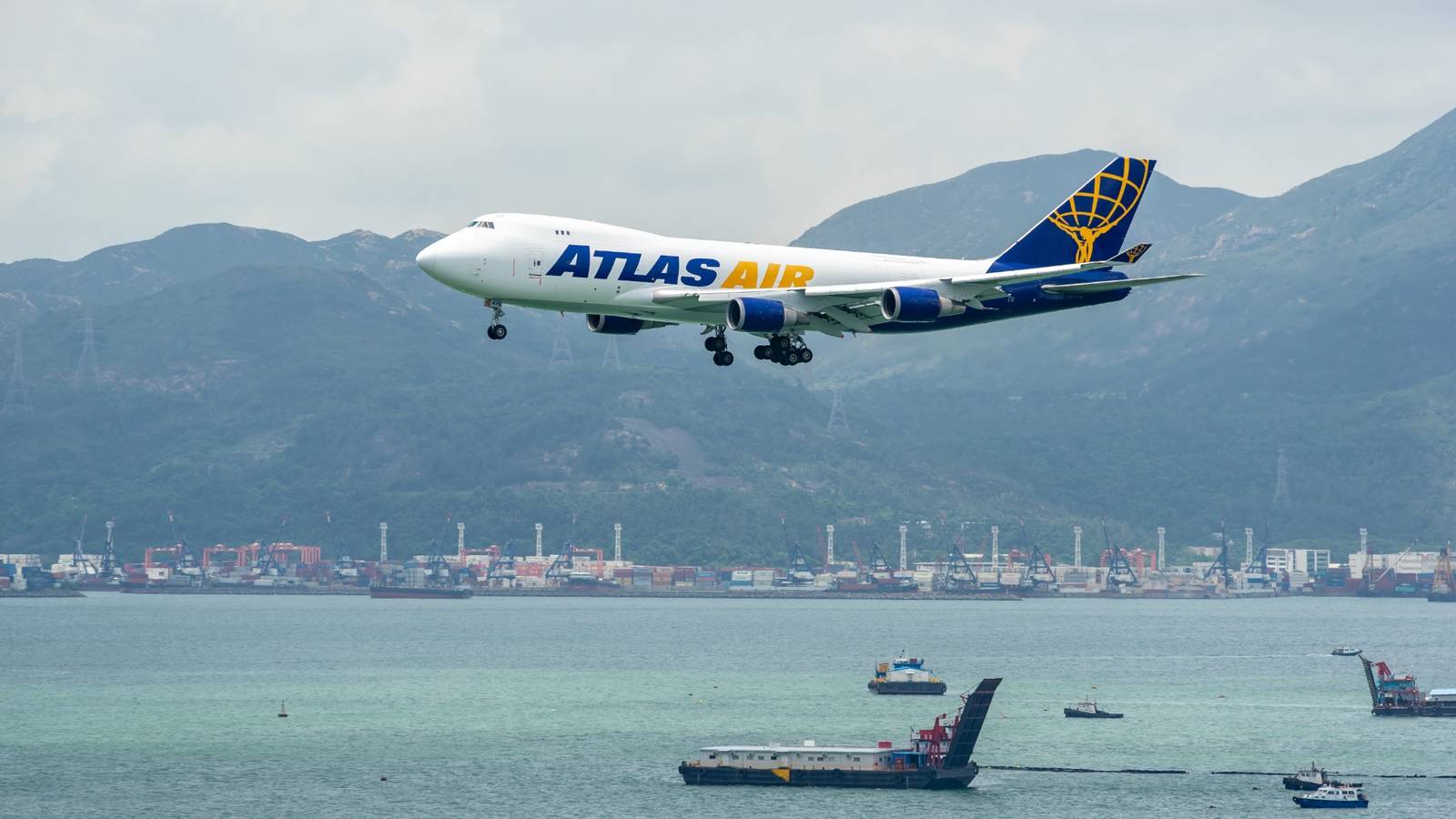 Three Atlas Air Boeing 747s Sport Giant Mustaches On Their Noses For Movember