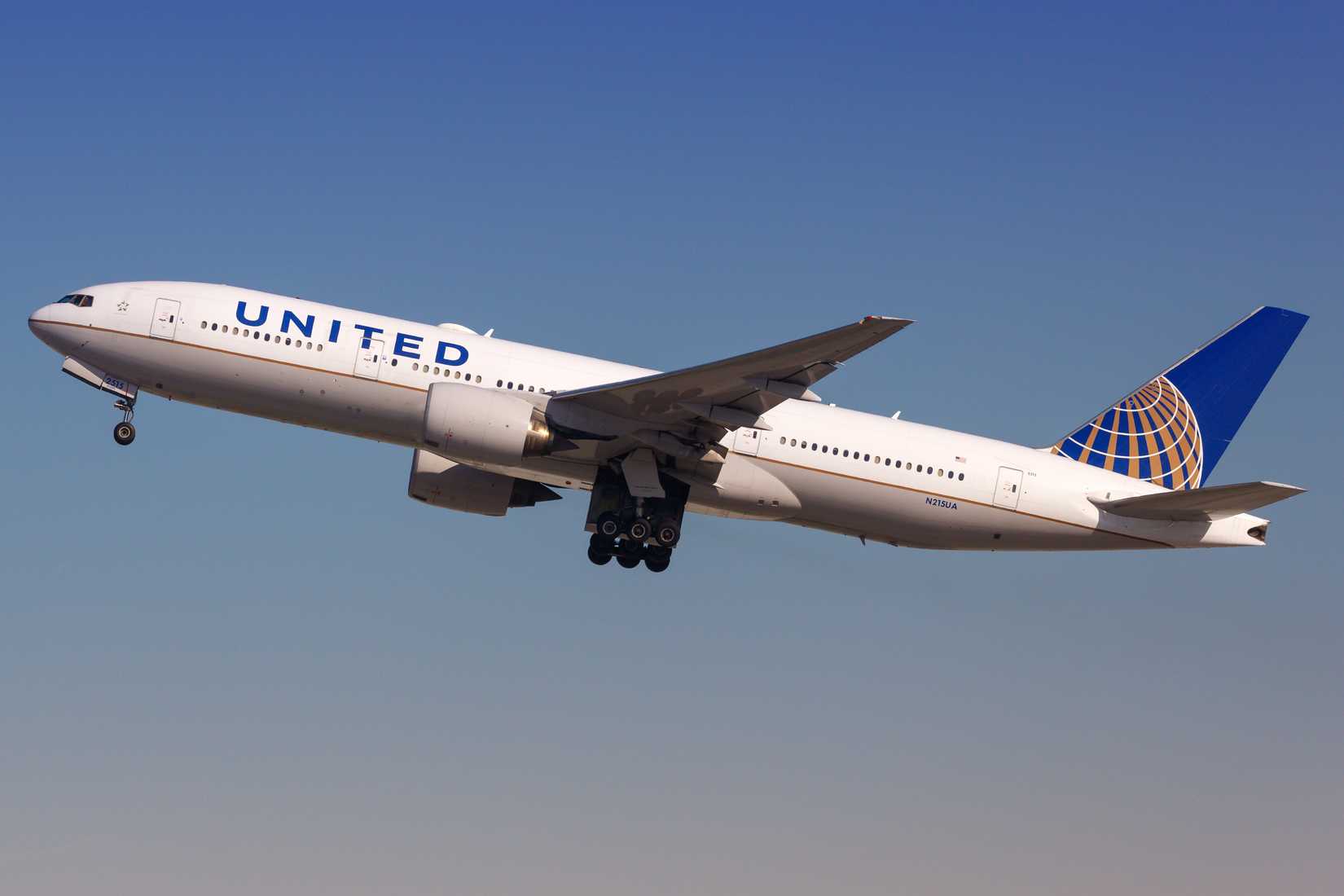 United Airlines Boeing 777 in the skies
