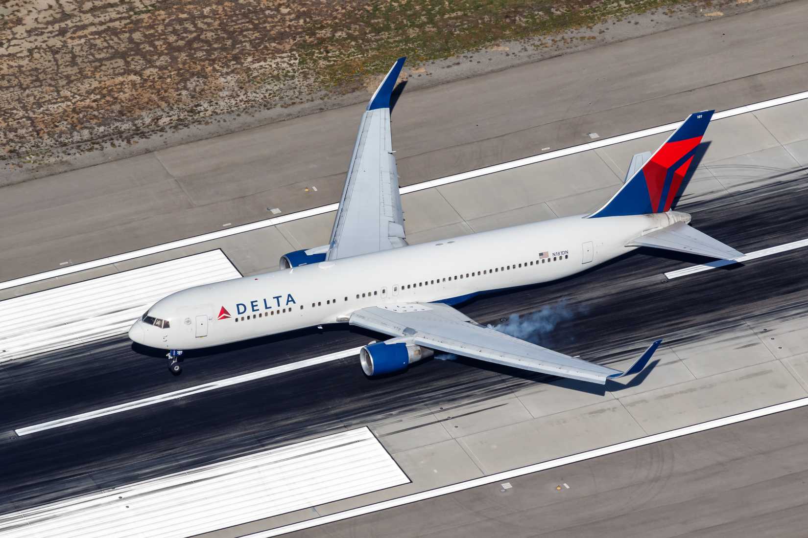 Delta 767 Landing
