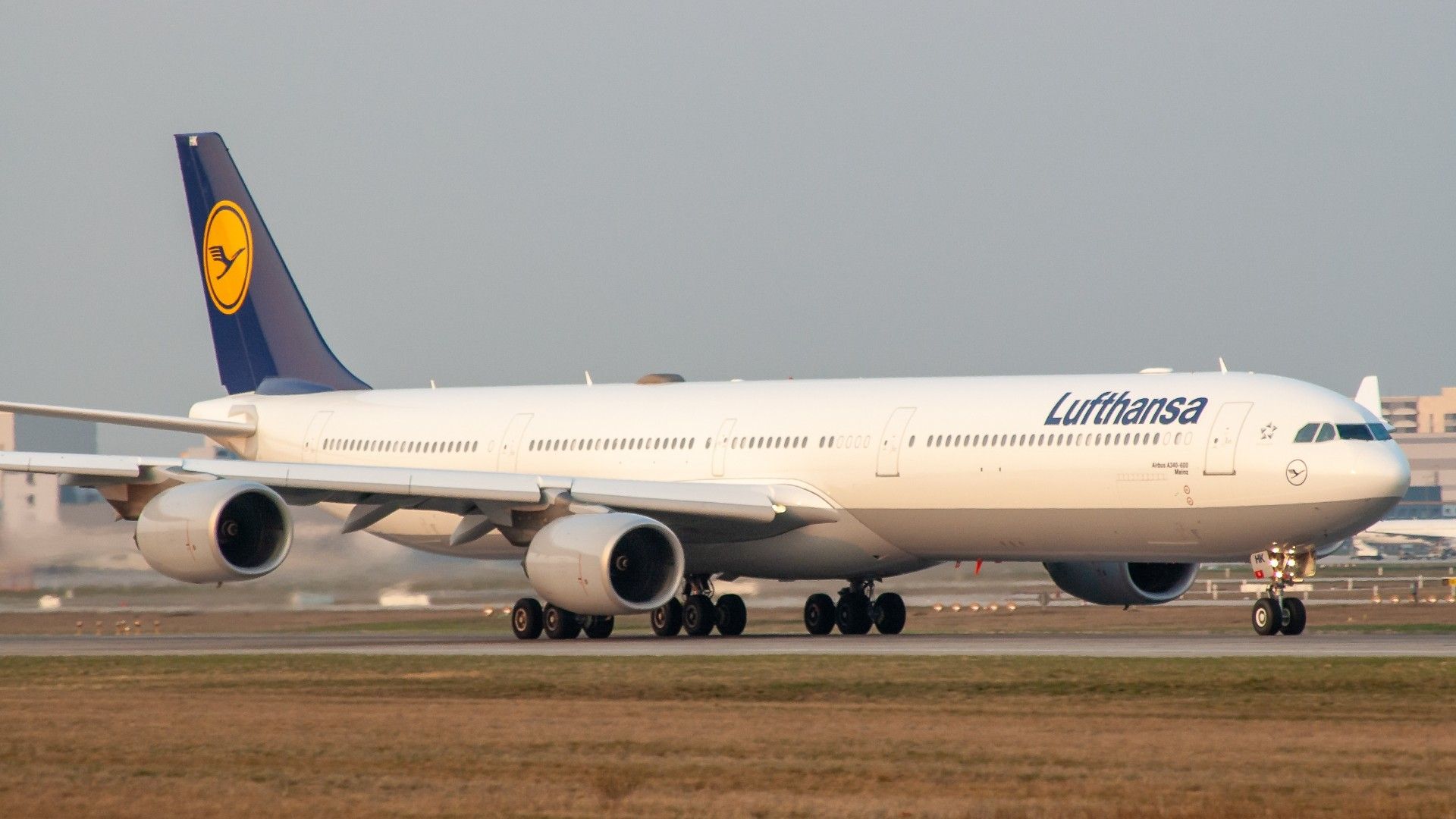 Lufthansa Airbus A340-600 Taxiing