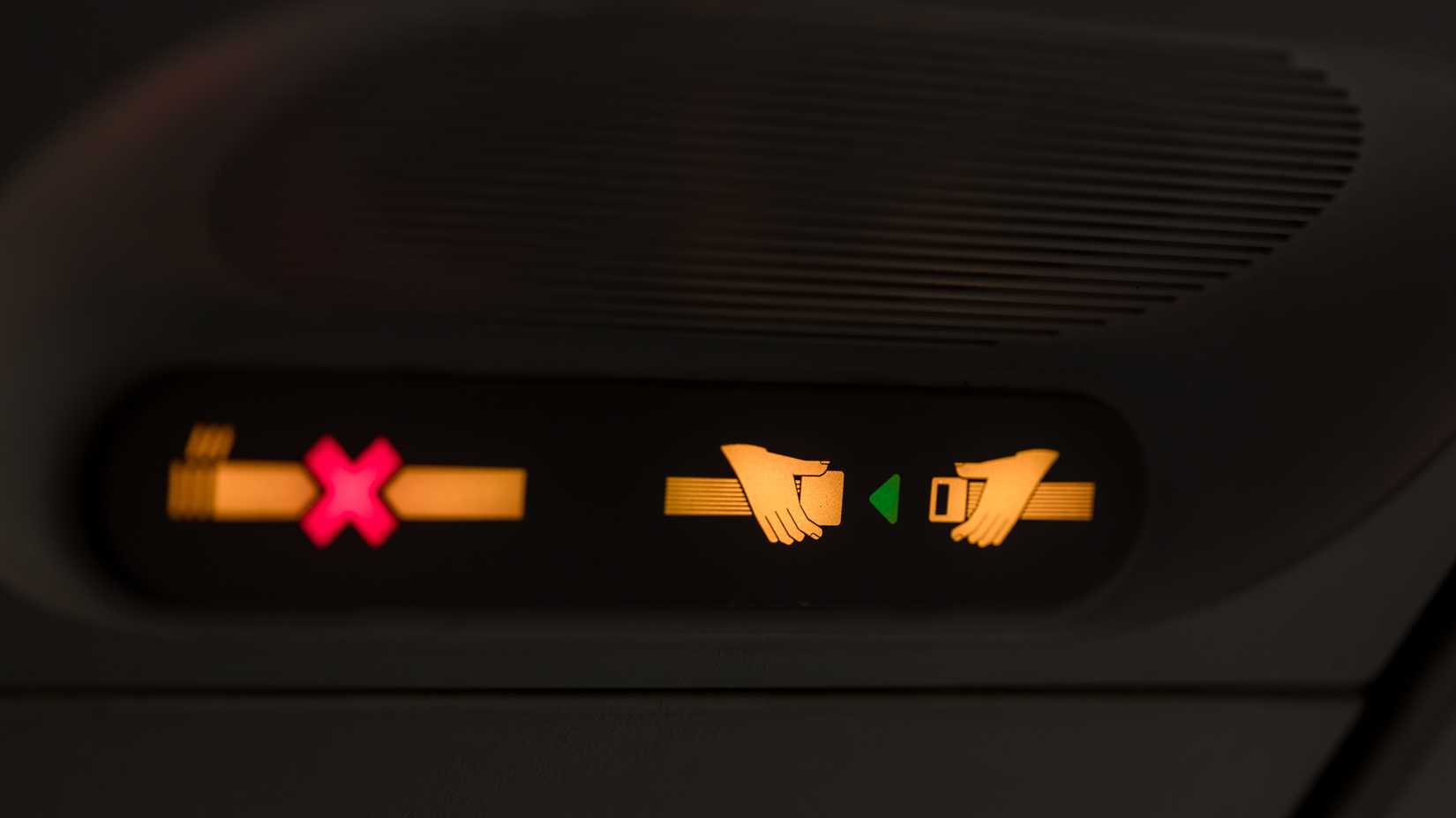 aircraft seatbelt sign