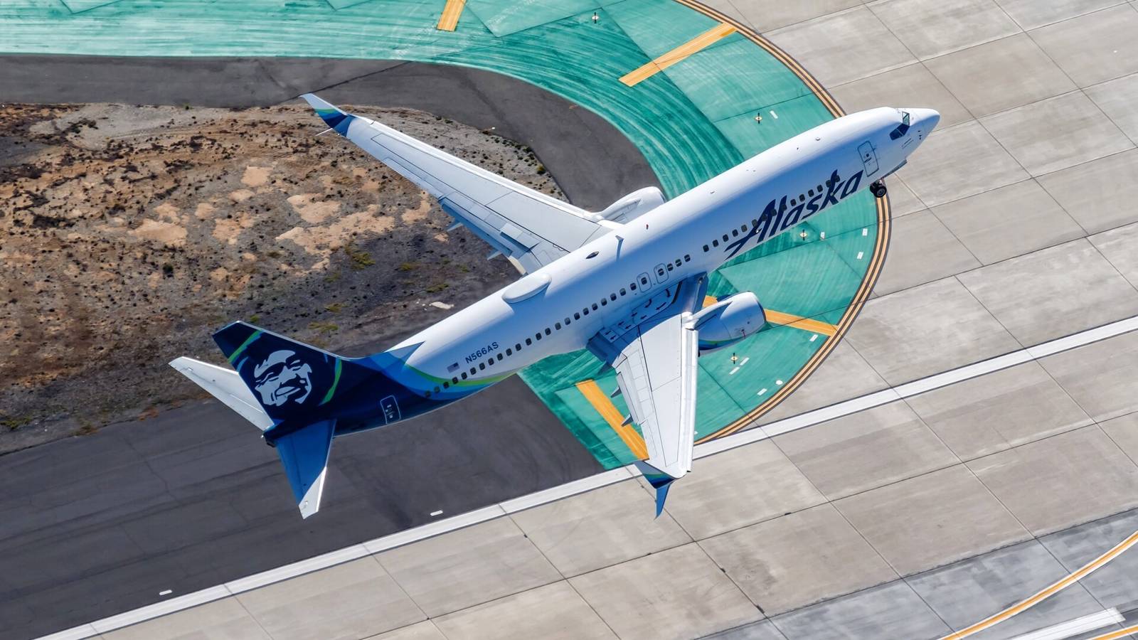 Alaska Airlines e Breeze Airways testam acordo de voos nos EUA