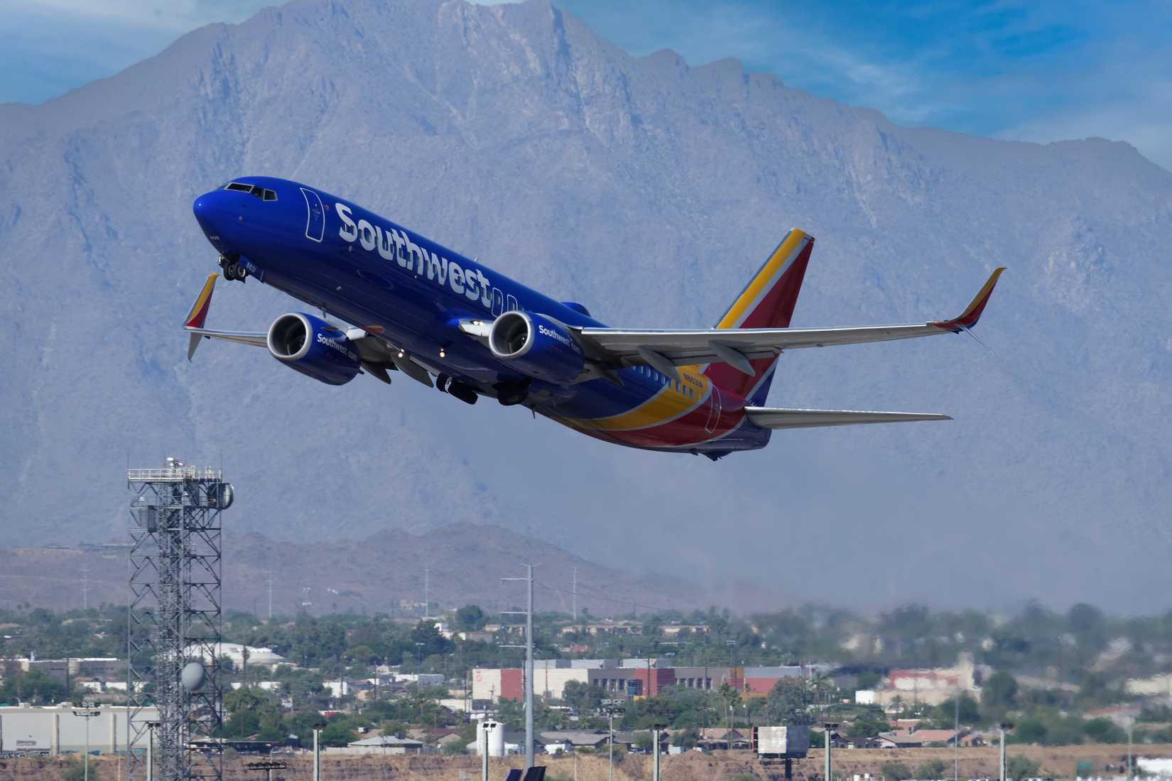 Southwest Boeing 737-800 Climbing