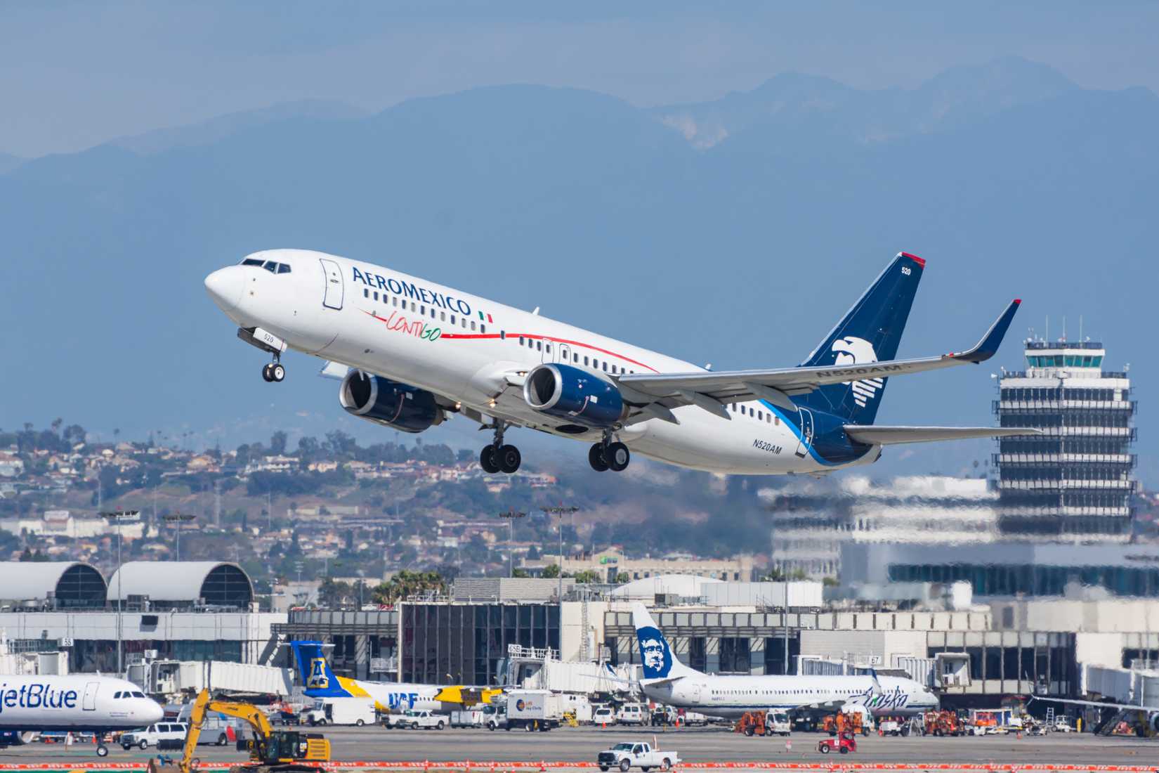 Aeromexico 737 Takeoff