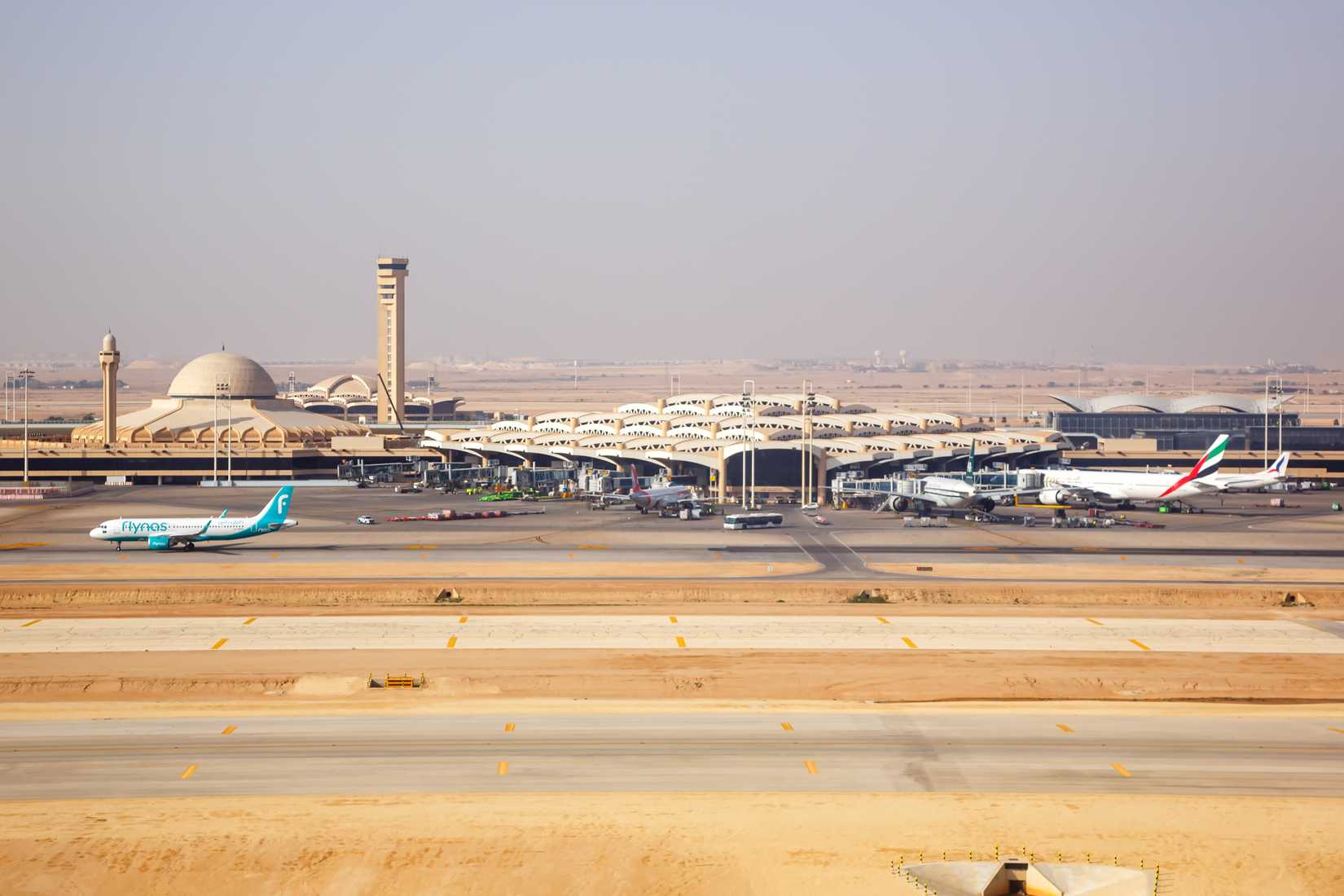 riyadh airport wide shot