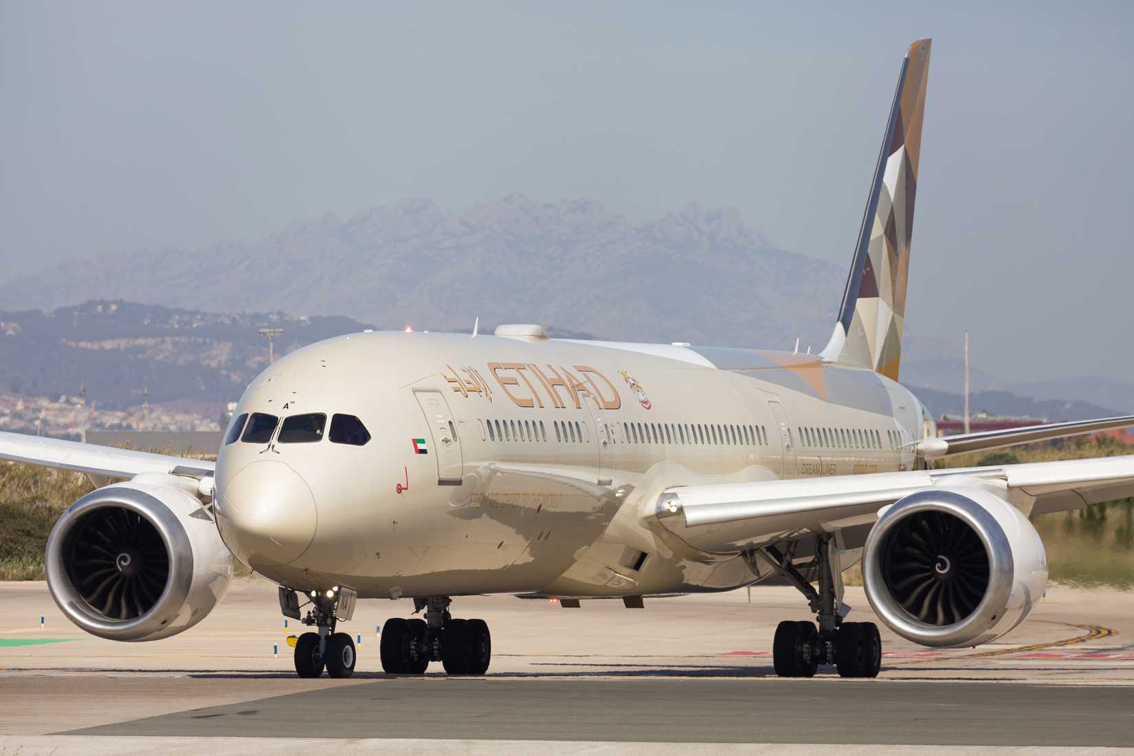 Etihad 787 Taxiing