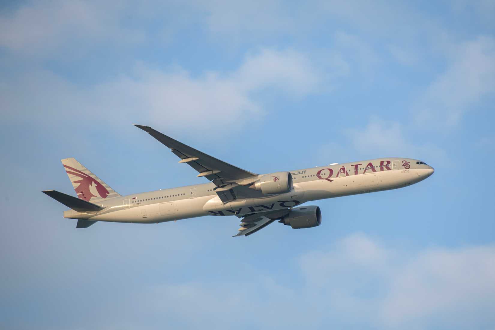 Qatar Airways Boeing 777-300ER Climbing