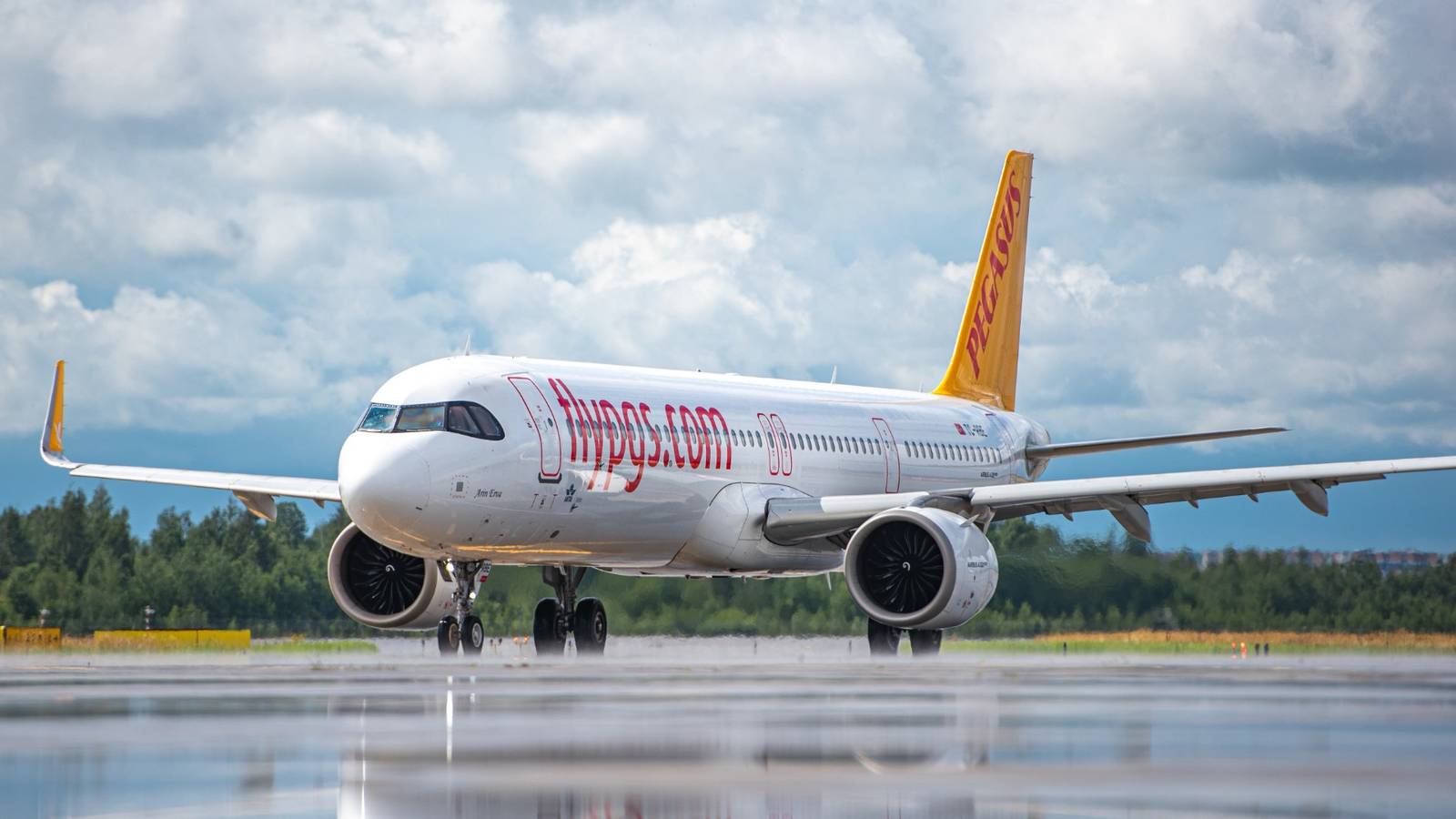 Airbus A321neo da Pegasus Airlines erra direção e tenta decolar no sentido errado no Aeroporto de Frankfurt