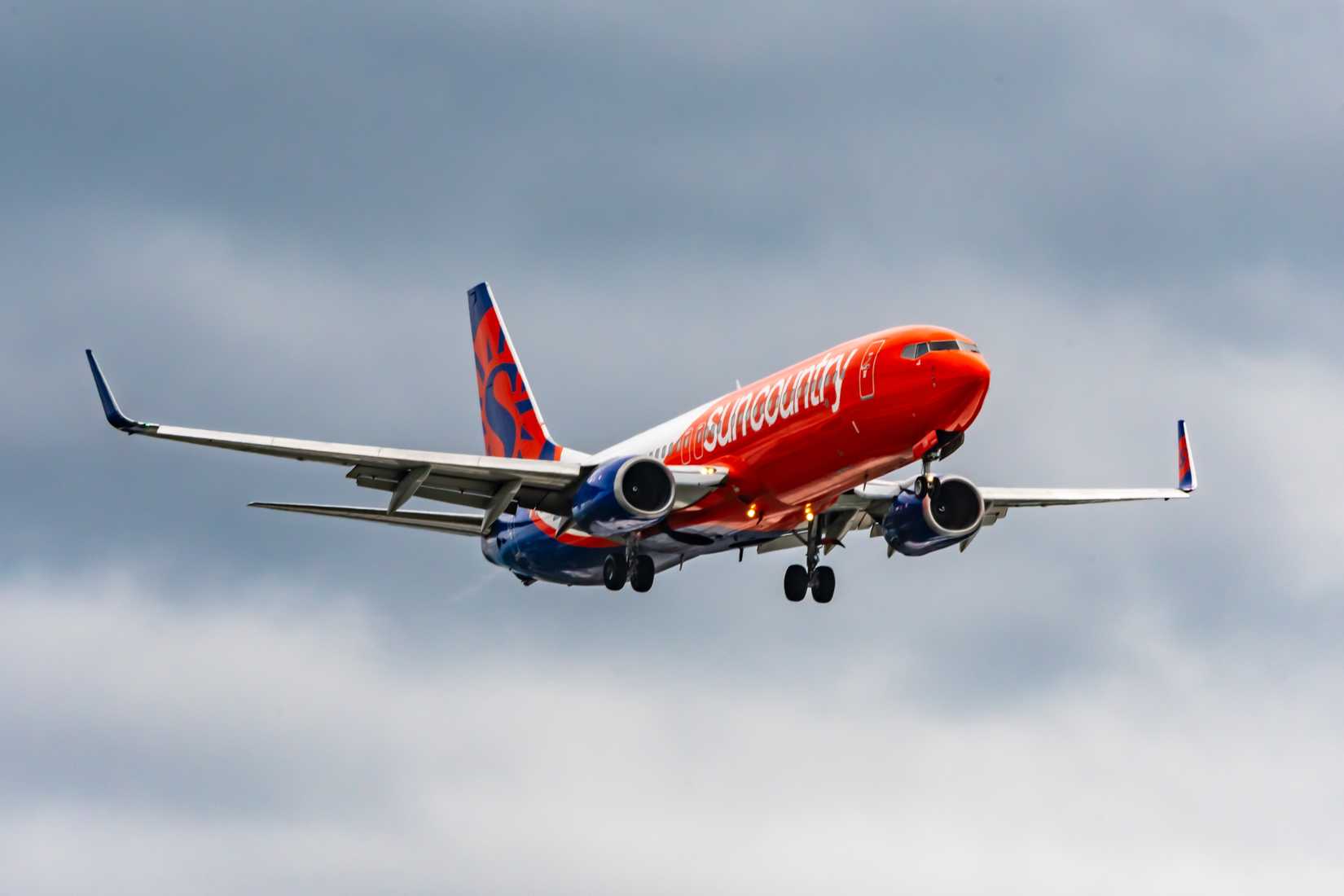 Sun Country Airlines Boeing 737-800 aircraft 