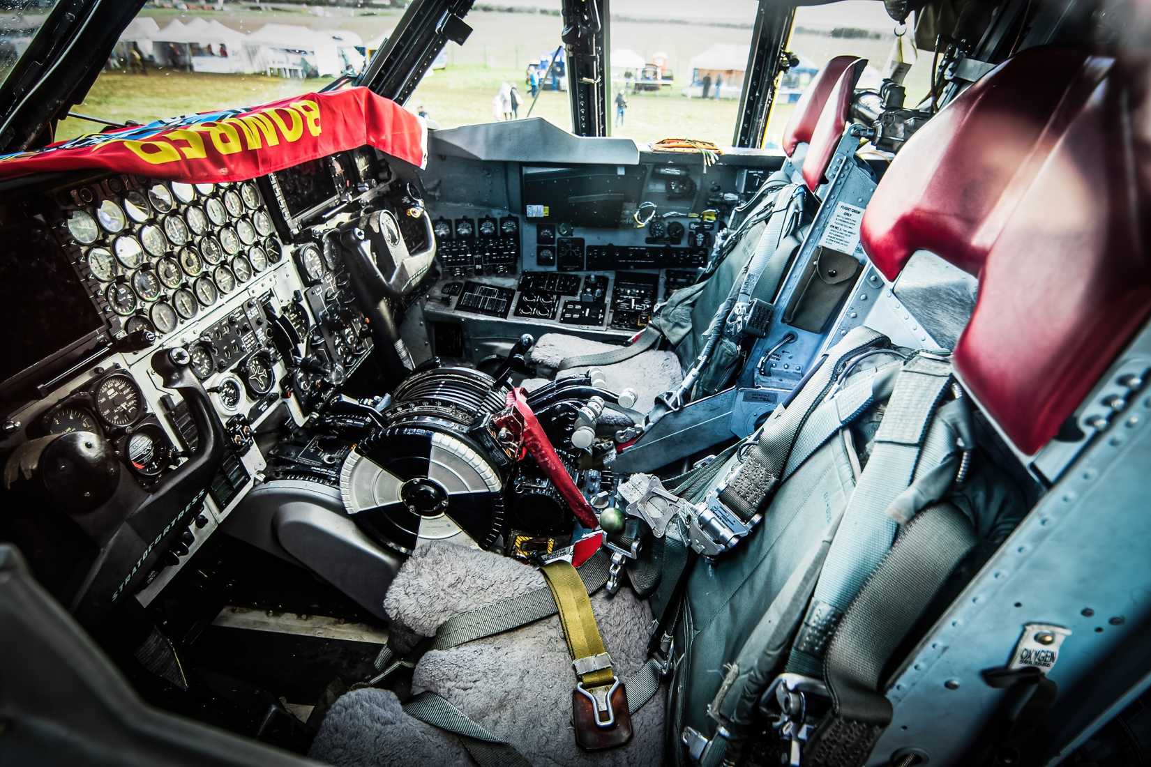 Boeing B-52 Stratofortress cockpit