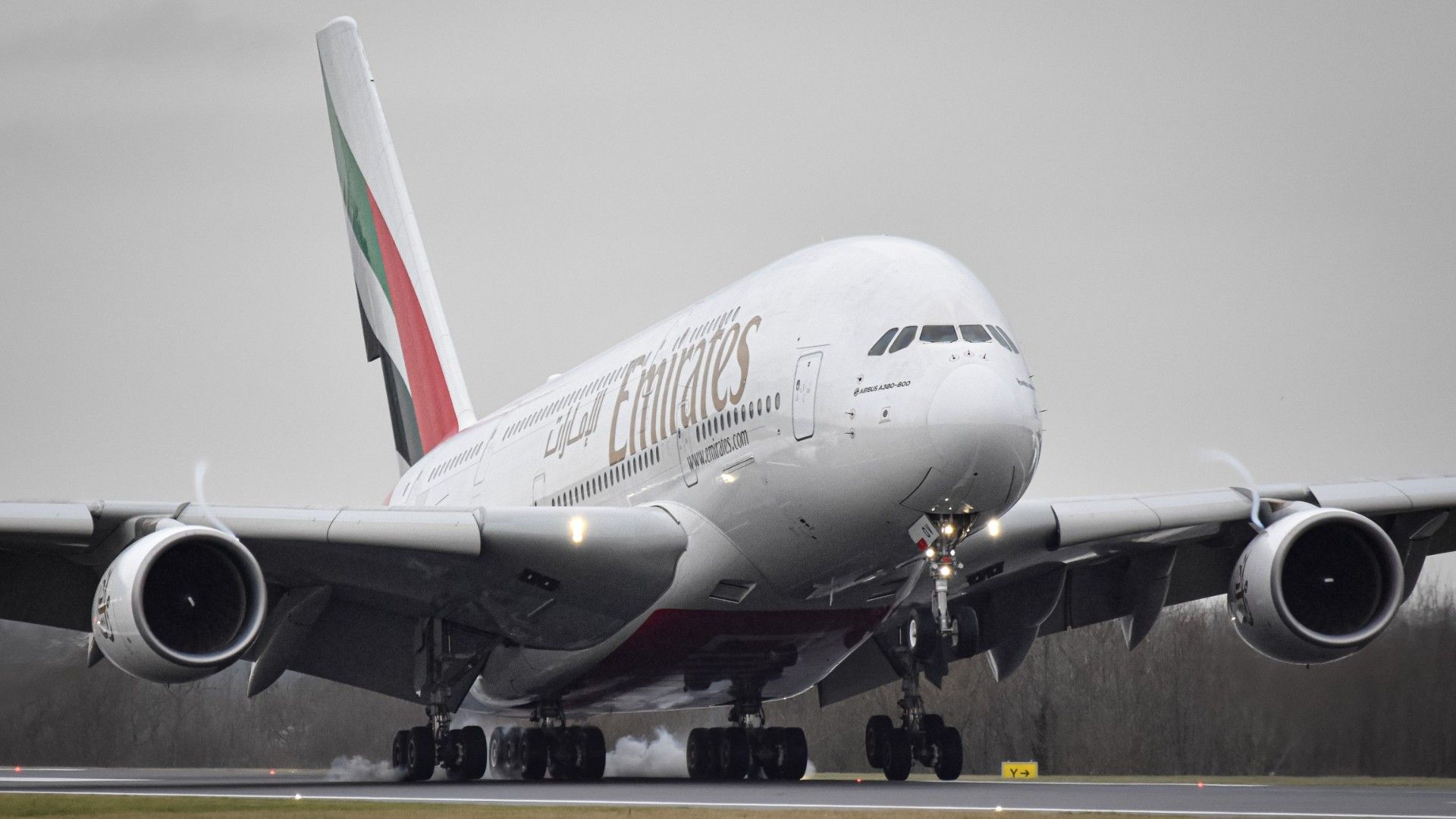 Emirates Airbus A380 Landing