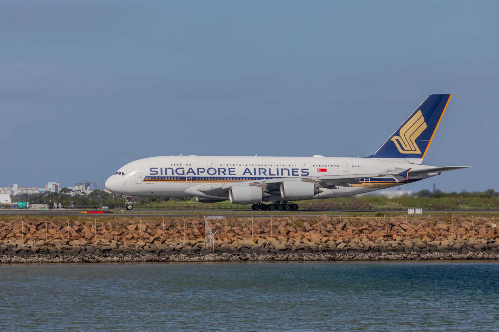 singapore airlines airbus a380 sydney airport