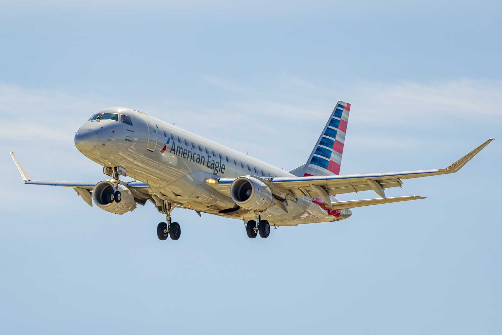 American Airlines Embraer E175 on final approach
