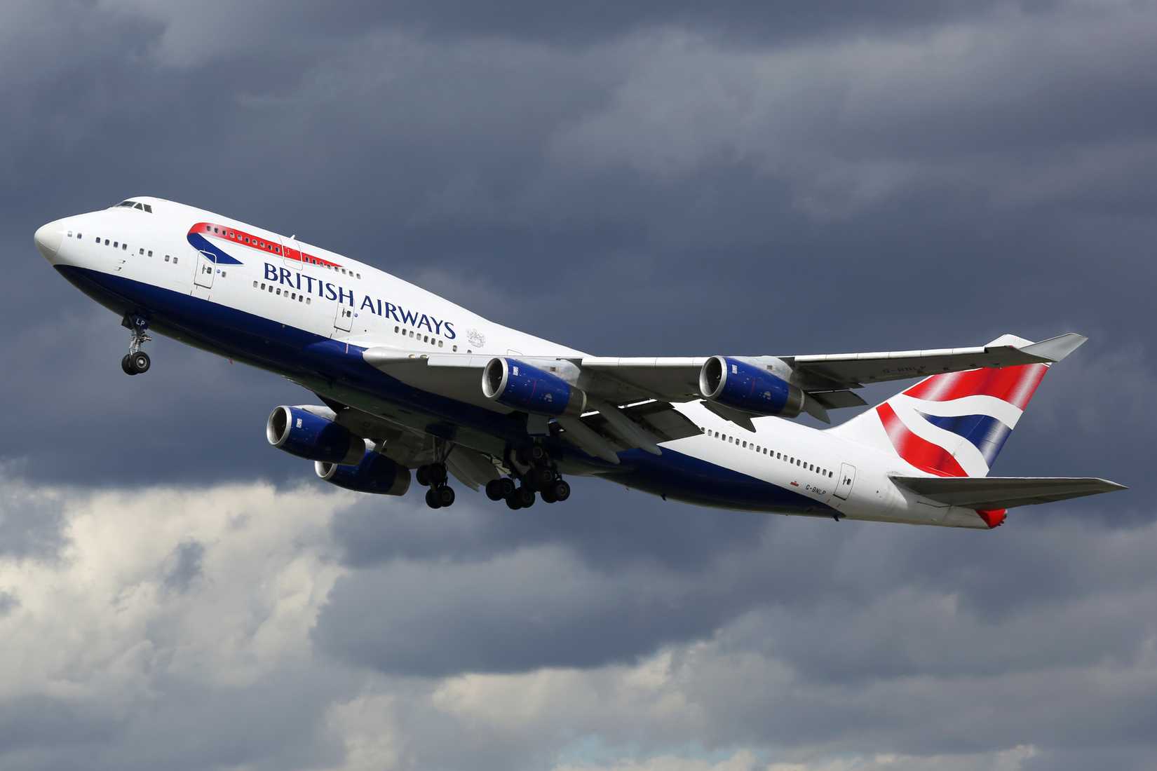 British Airways Boeing 747-400 Climbing