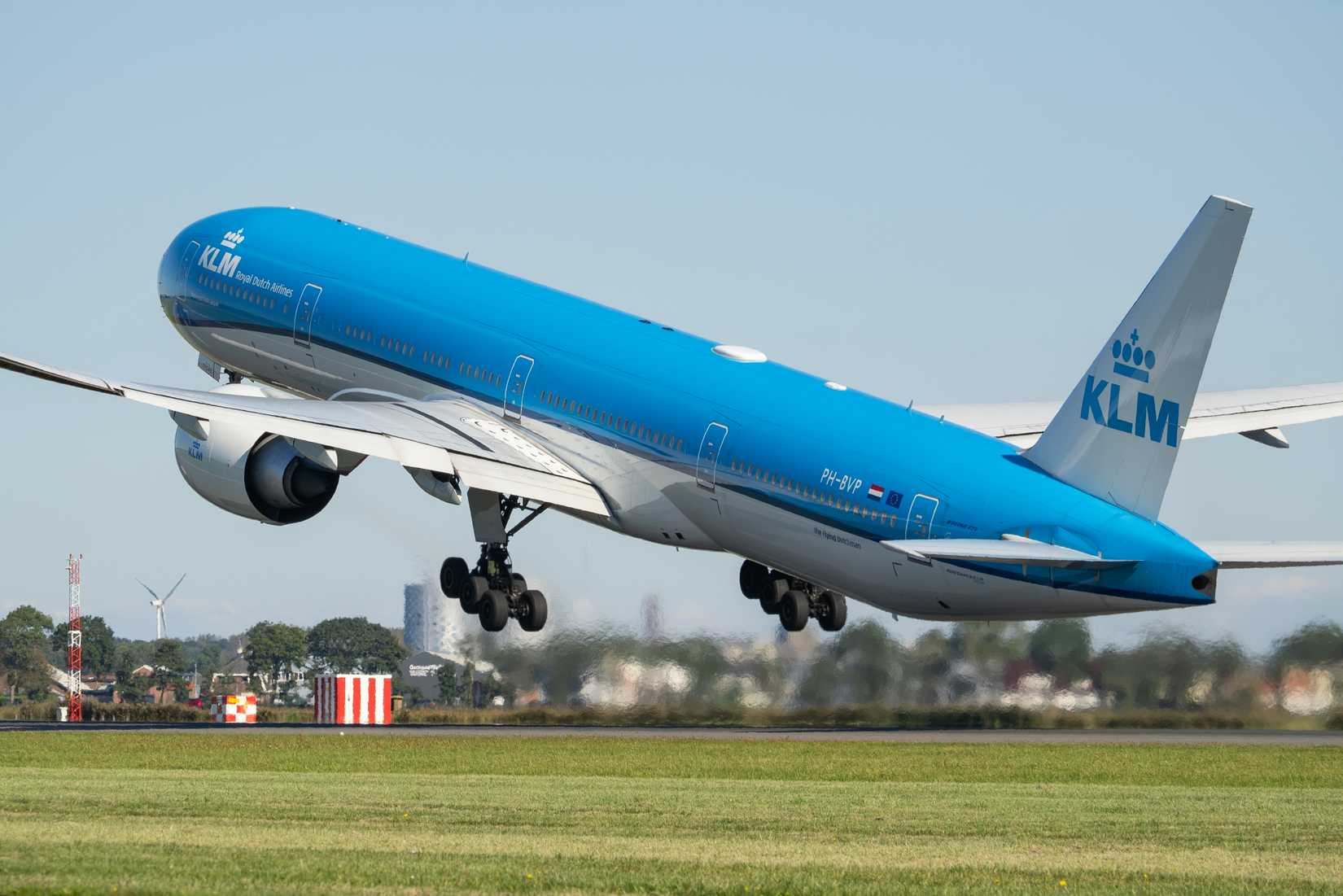 KLM Boeing 777-300ER Climbing