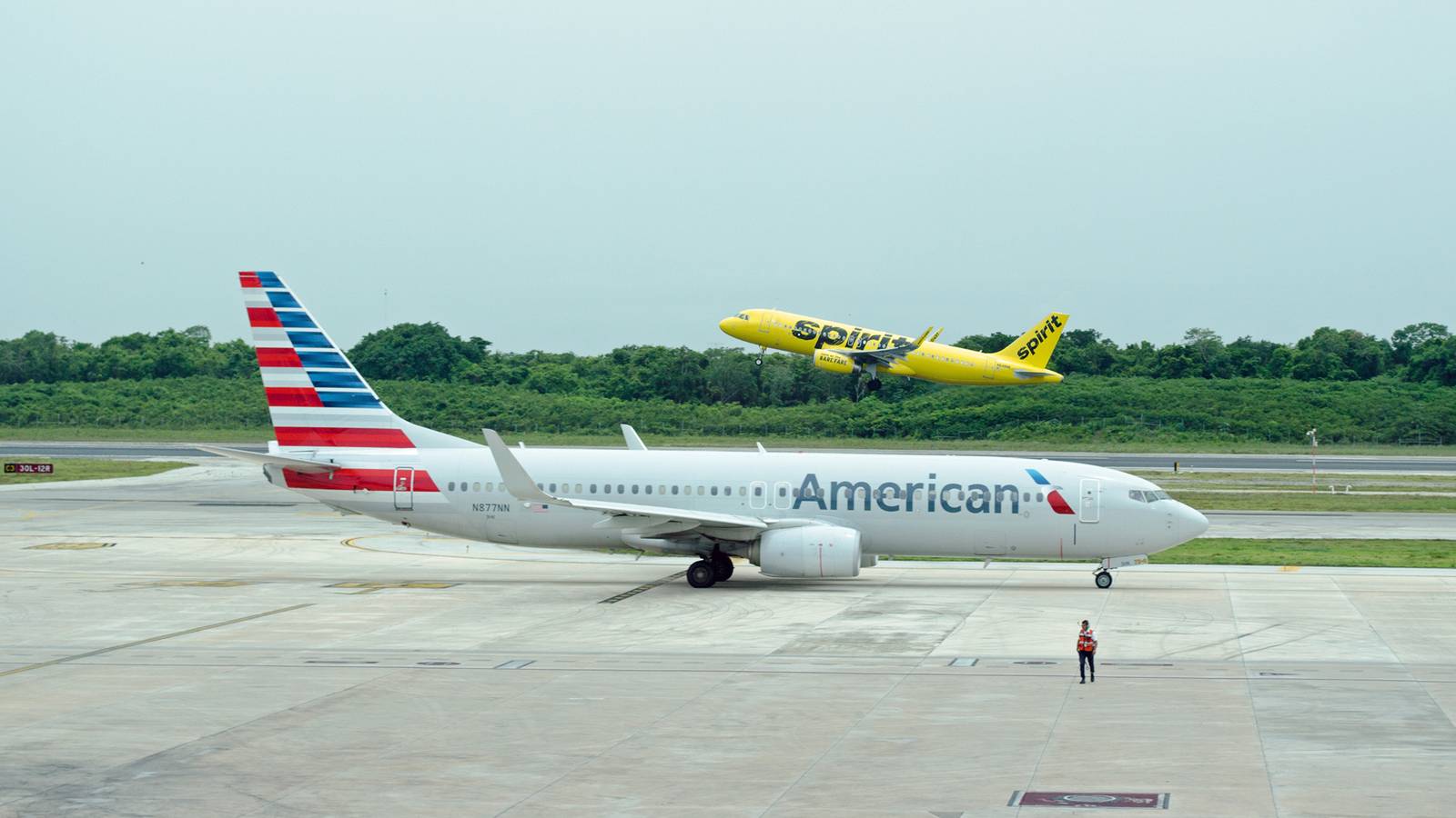 Pilotos da American Airlines pedem bloqueio da compra de dados da Spirit pelo Google