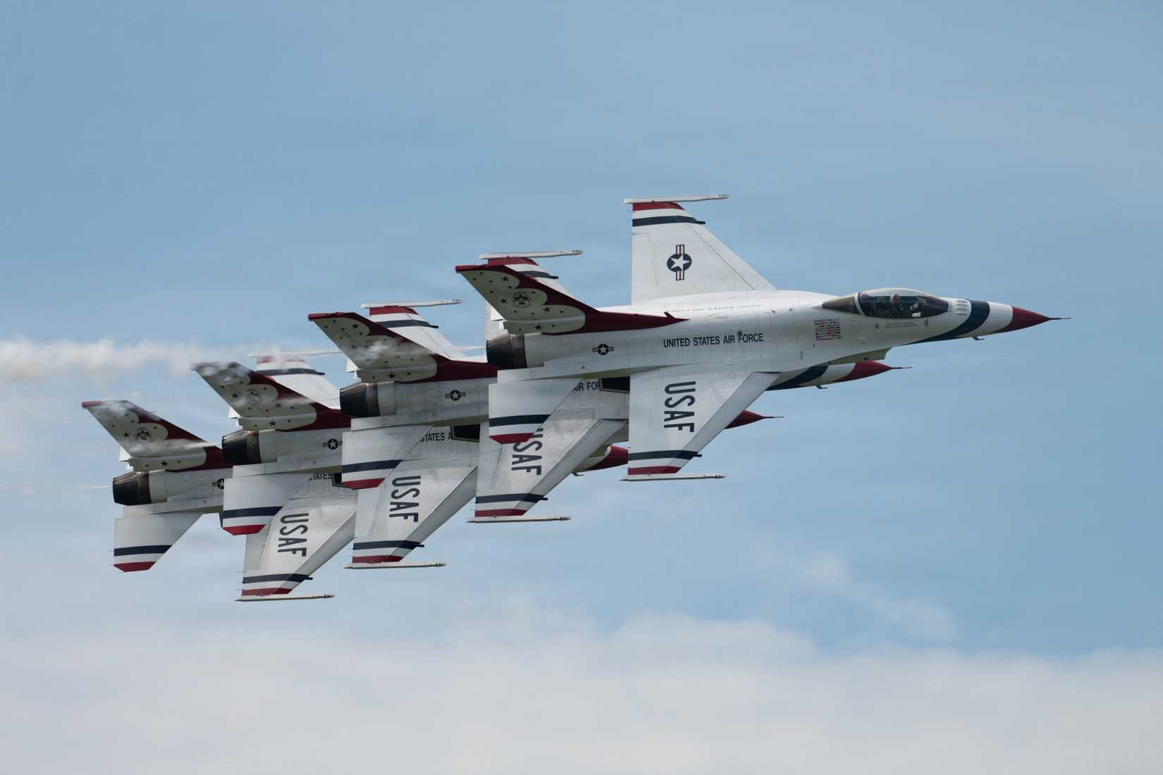 U.S. Air Force F-16 Fighting Falcons Thunderbirds