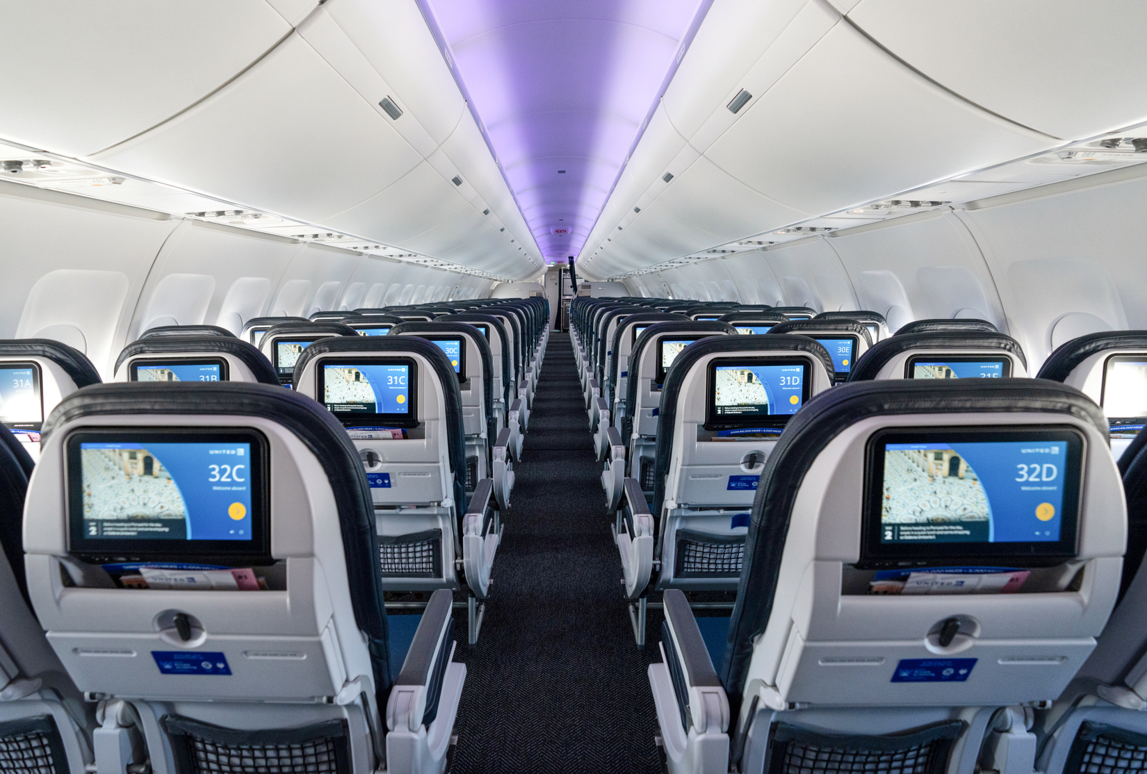 United Airlines A319 Interior