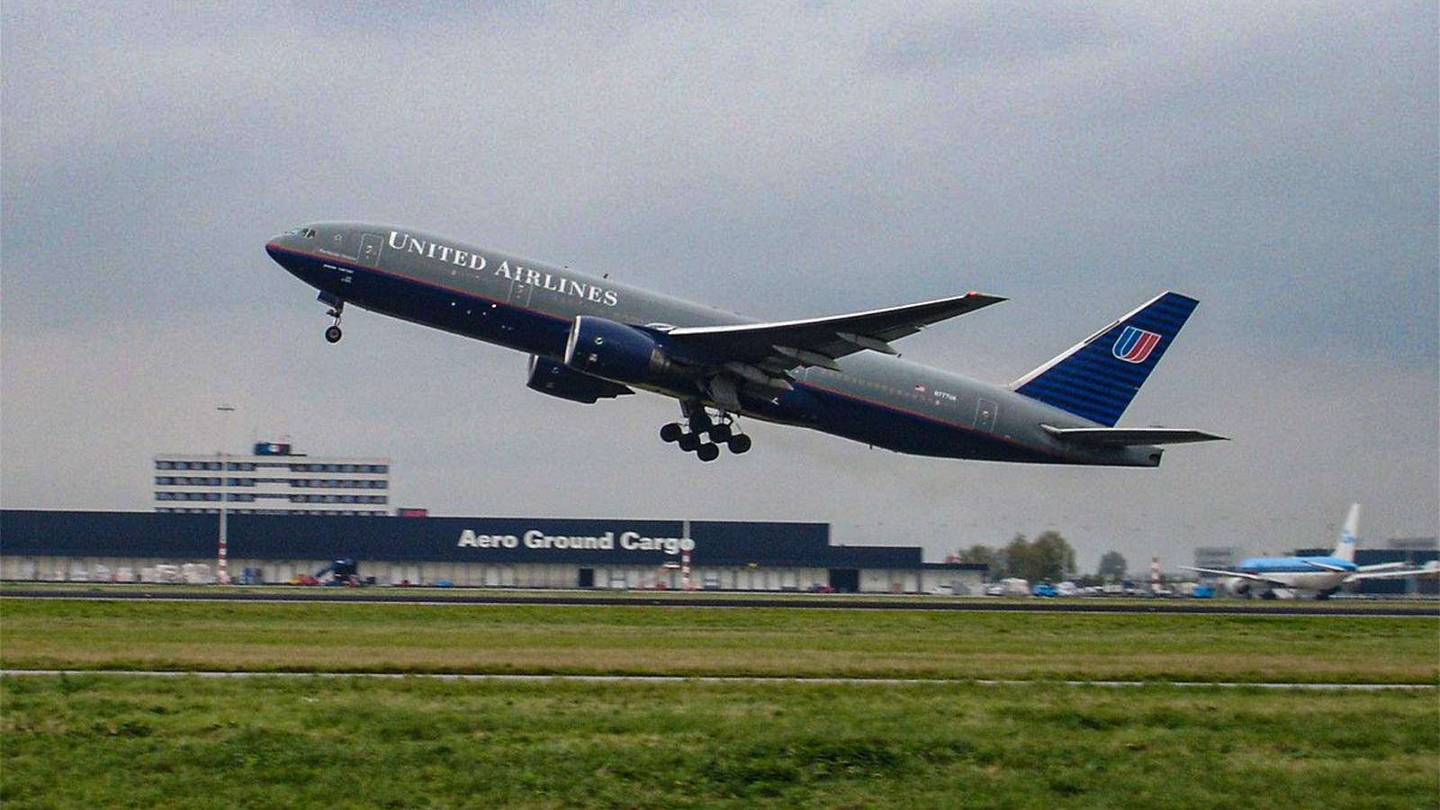 Boeing 777X e a evolução da aviação comercial iniciada pela United Airlines