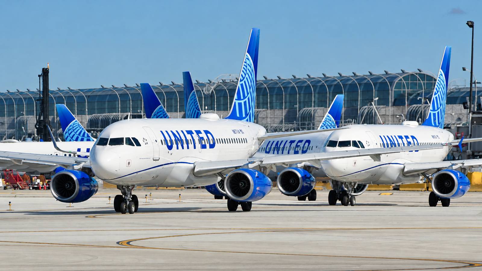 United Airlines inaugura maior lounge das Américas no aeroporto de Houston