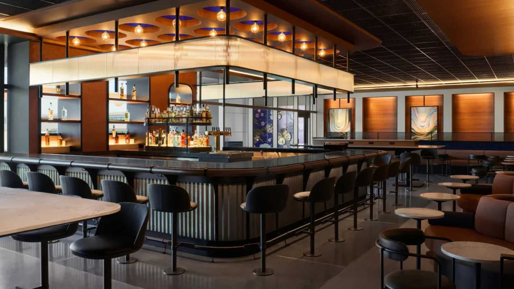 United Airlines Lounge